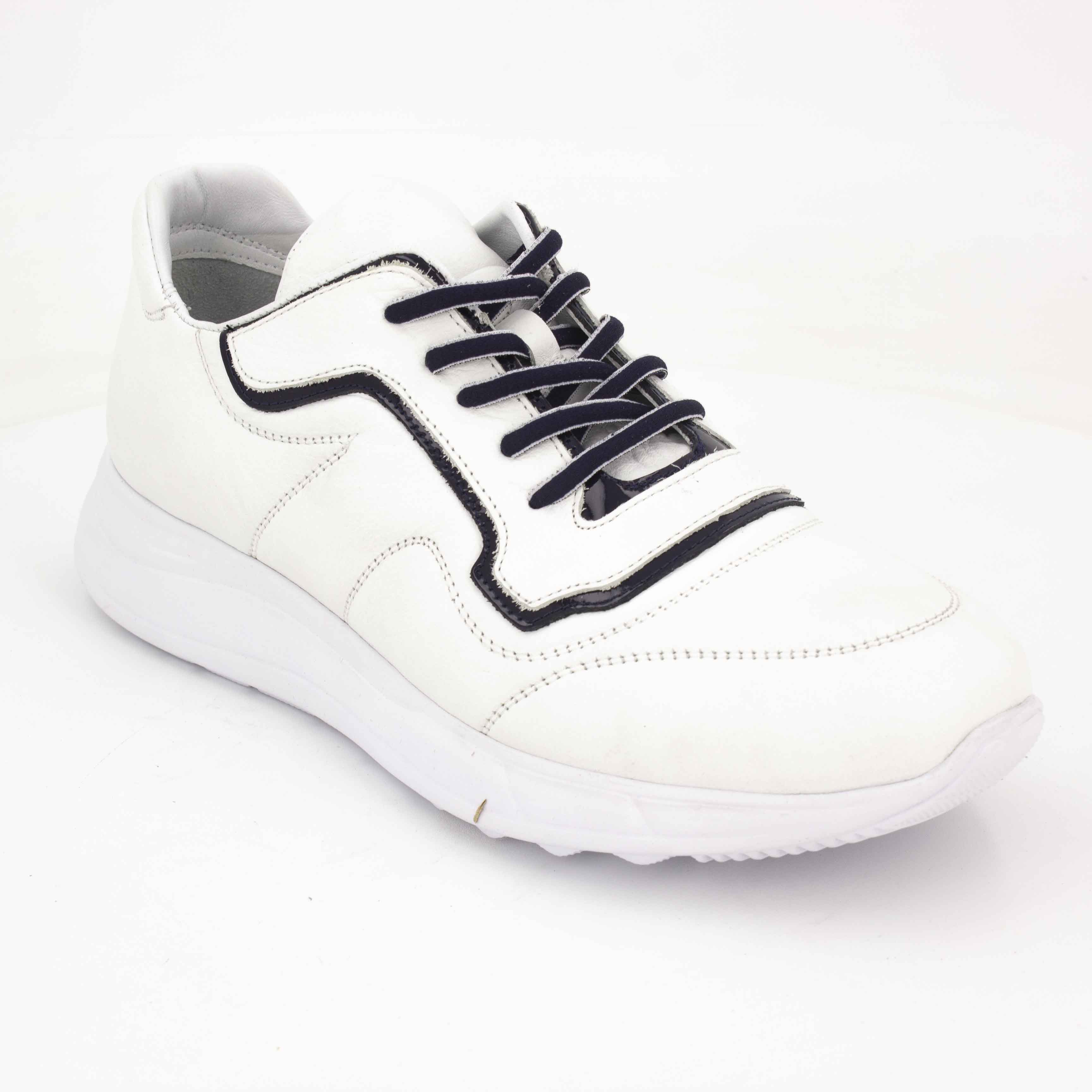 

Кроссовки мужские Bati Shoes 5112-74 42 Белый