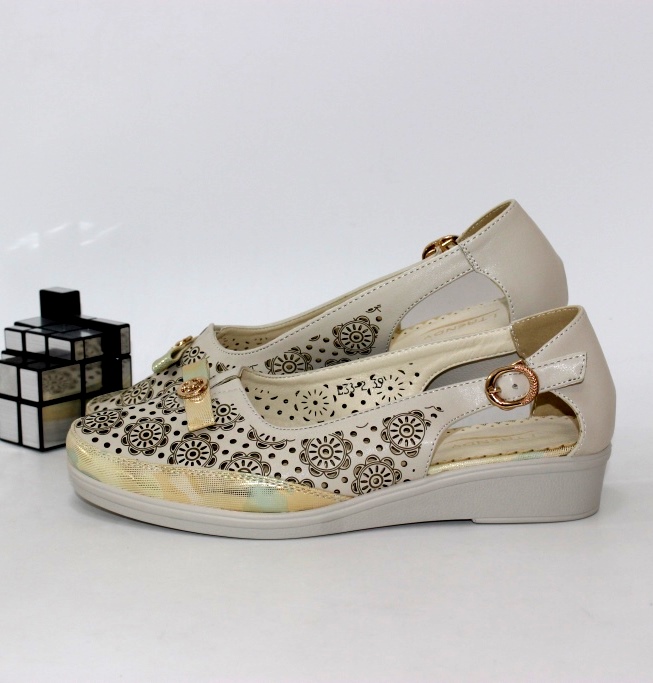 

Женские комфортные туфли Trendy L33-2 38 24.0см беж