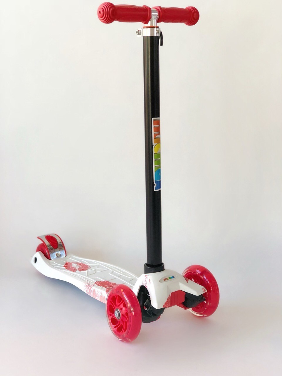 

Самокат детский Scooter Pro с подсветкой колес 030 Красный с белым