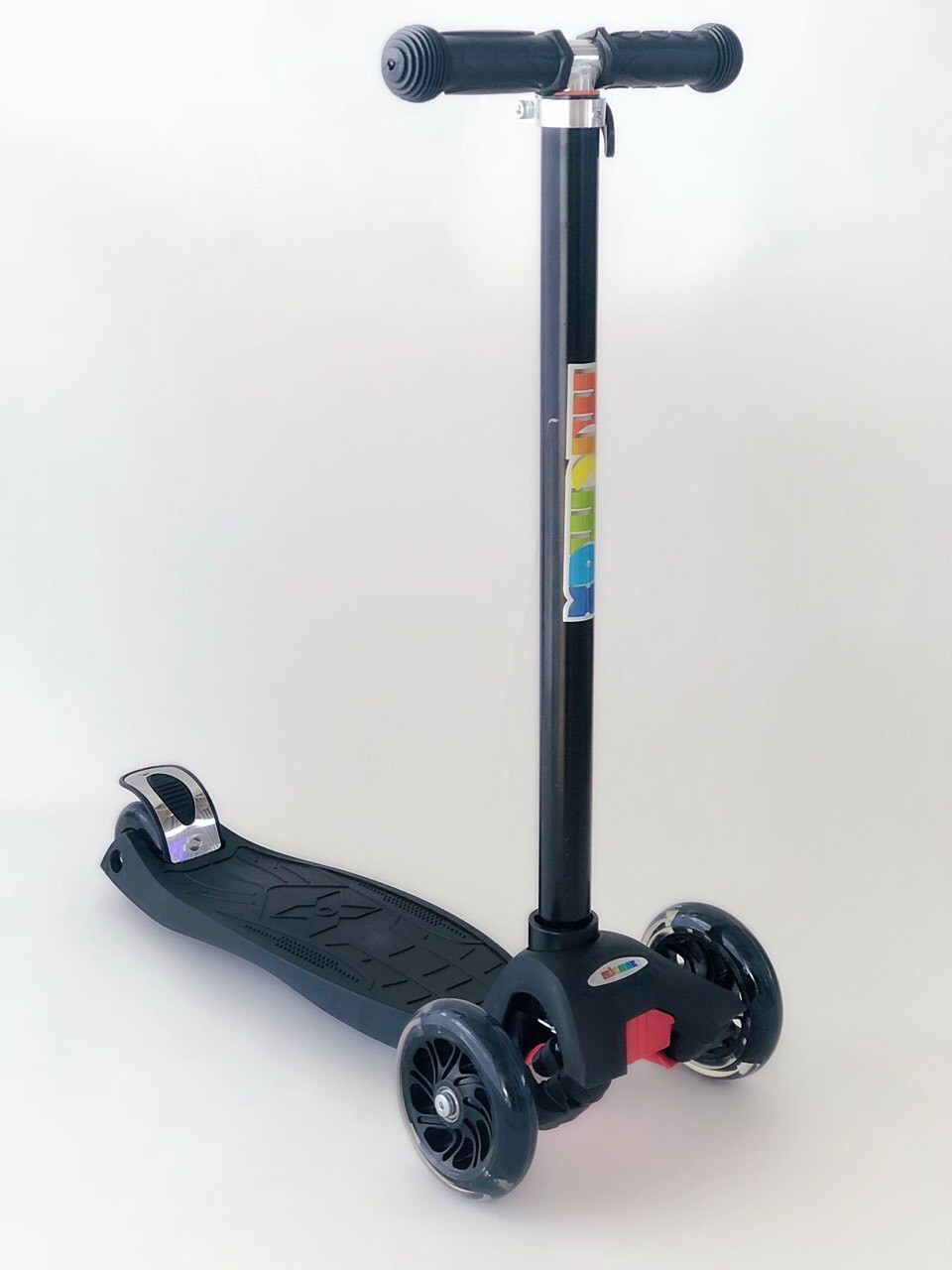 

Самокат детский Scooter Pro с подсветкой колес 036 Черный