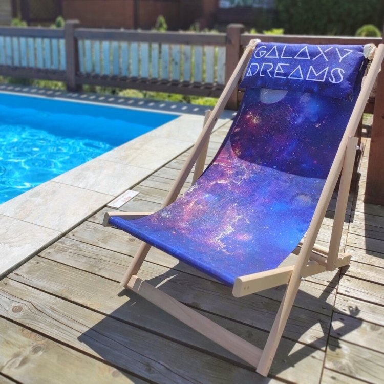 

Складне дерев'яне крісло - шезлонг для пляжу та басейну (Galaxy dreams)