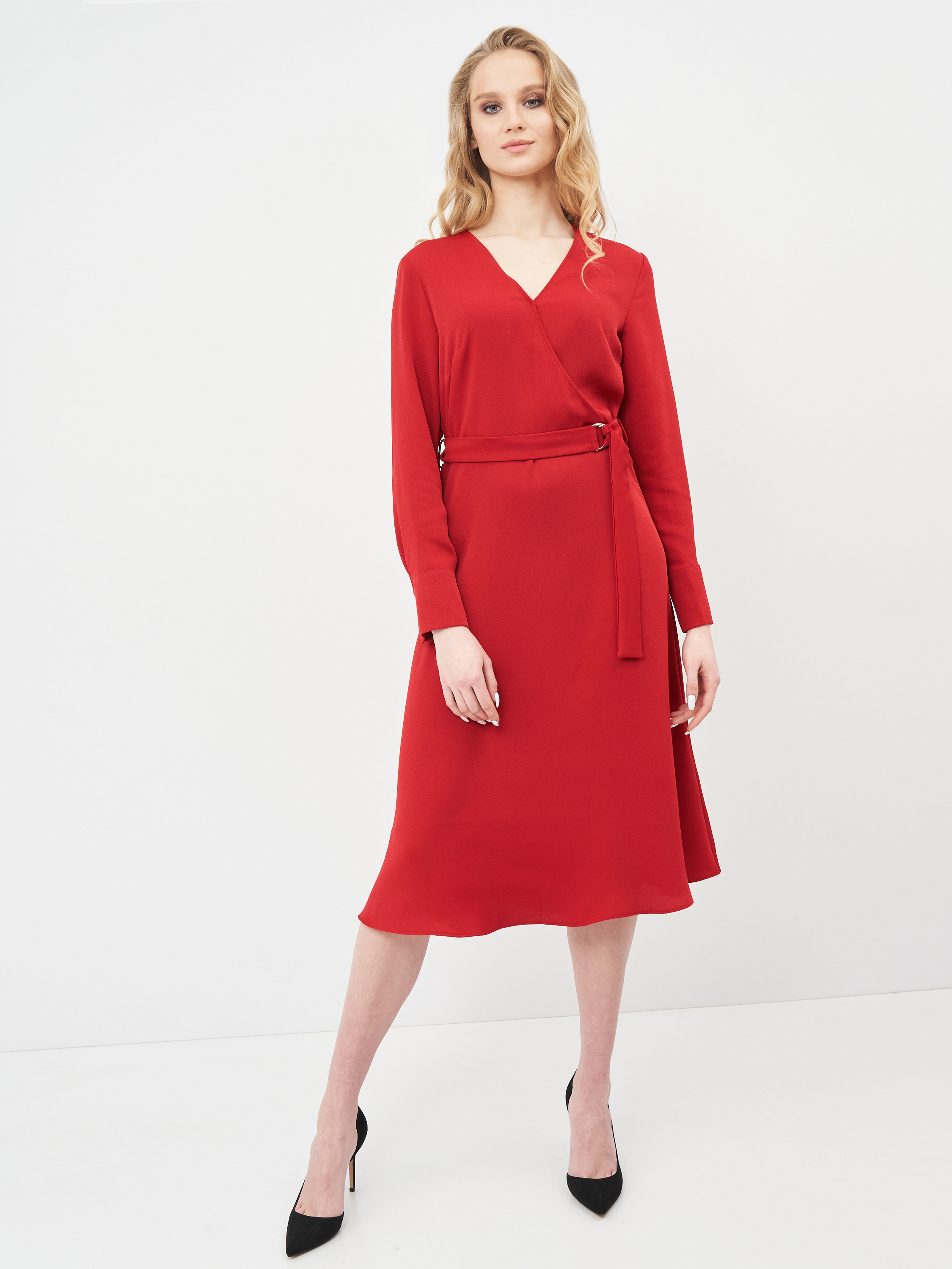 

Платье H&M 44 красный 17038039900