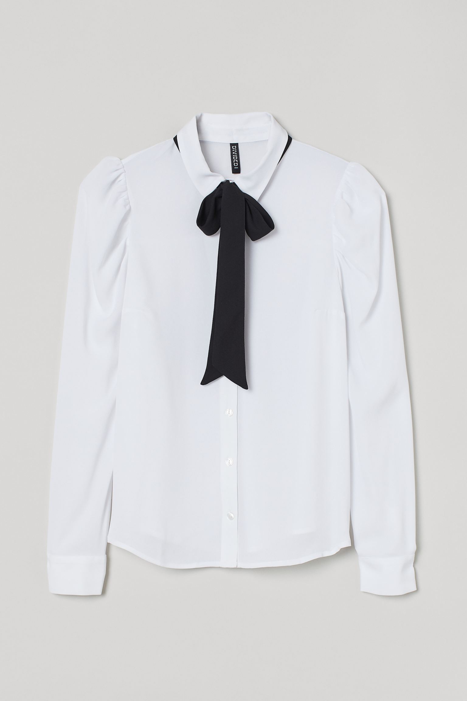 

Блуза H&M L белый 26059356352