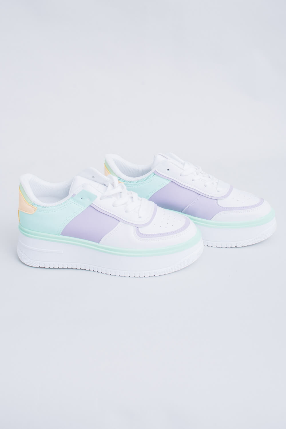 

Кросівки Violeta 857 41 зелені (02100041/41 зелені)