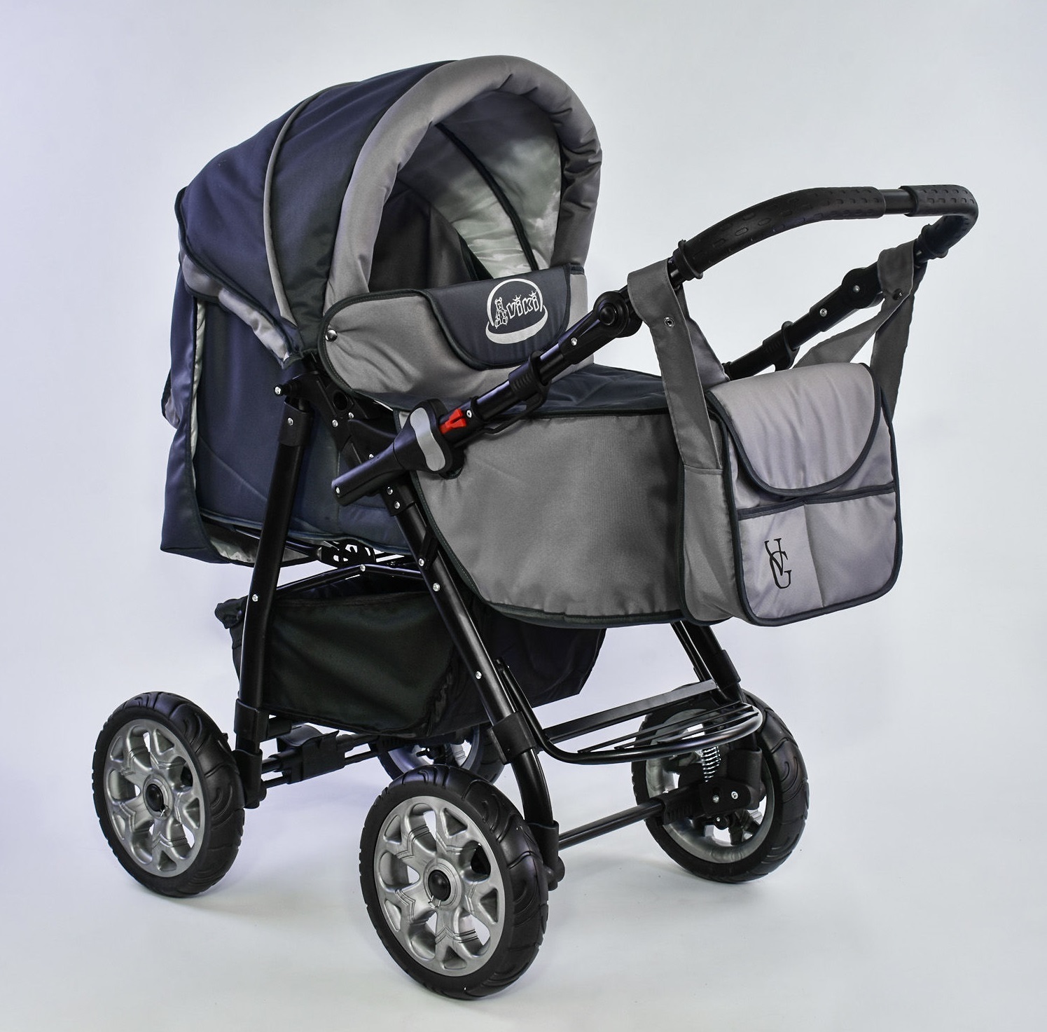 

Коляска-трансформер Viki Karina 86- c 91 Dark Grey/Grey (86- c 91)