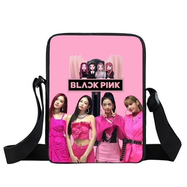

Молодёжная сумка через плечо KPOP Blackpink Anime КПОП Блекпинк Анимэ для девочек с принтом черная с розовым