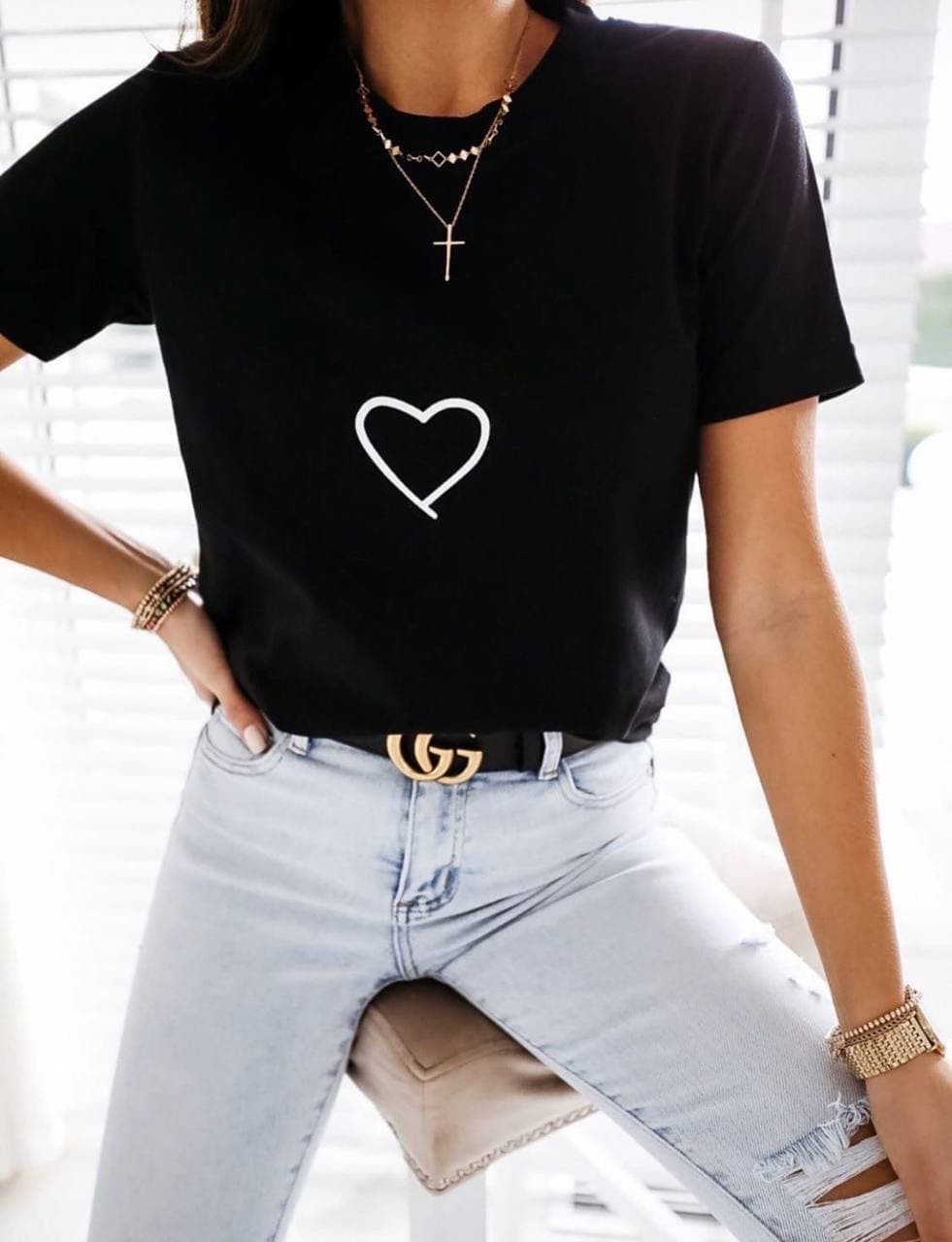 

Футболка женская Сердце черная 42-46 B104
