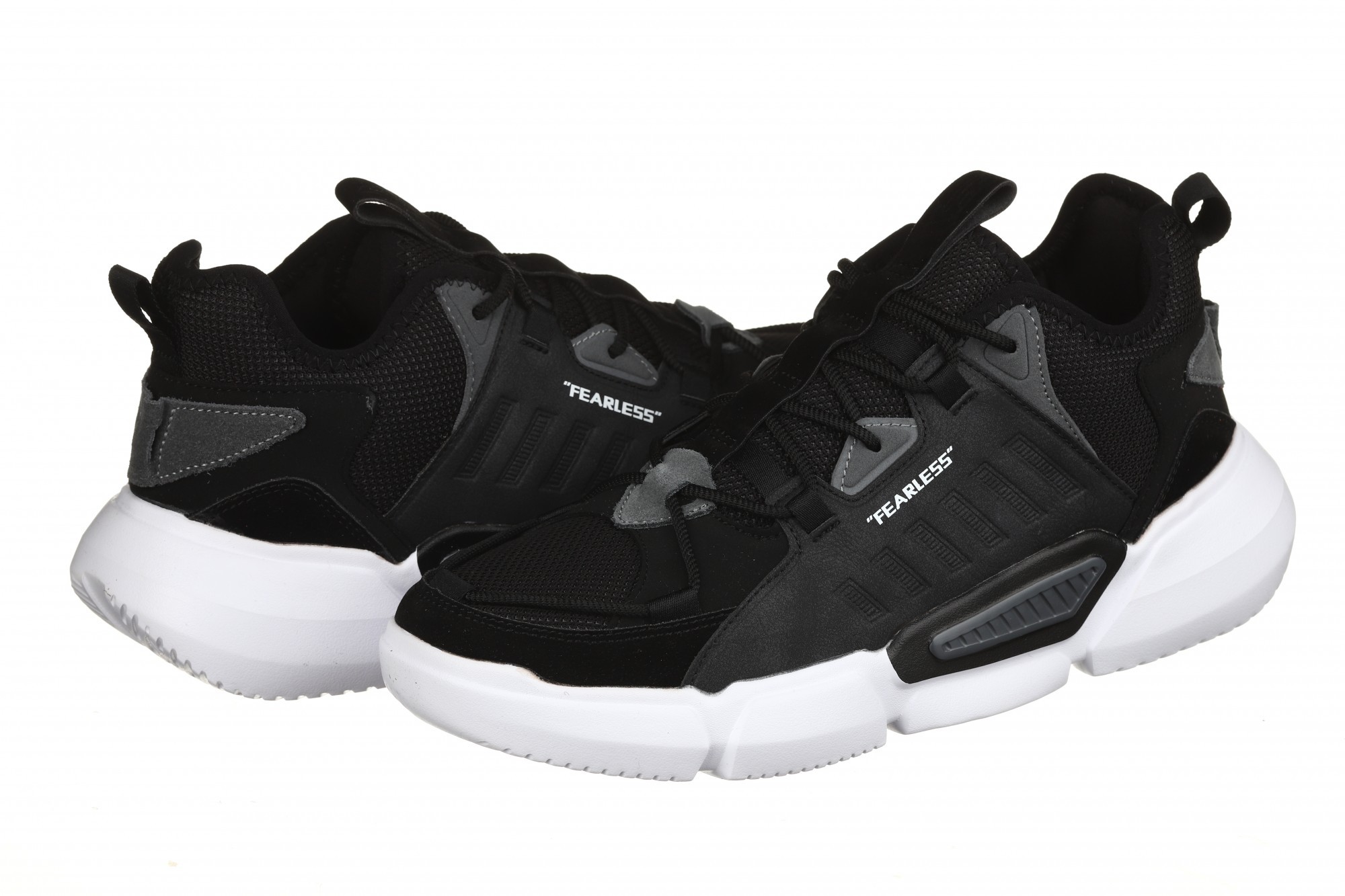 

Кроссовки мужские Xtep 9121231 43 черные