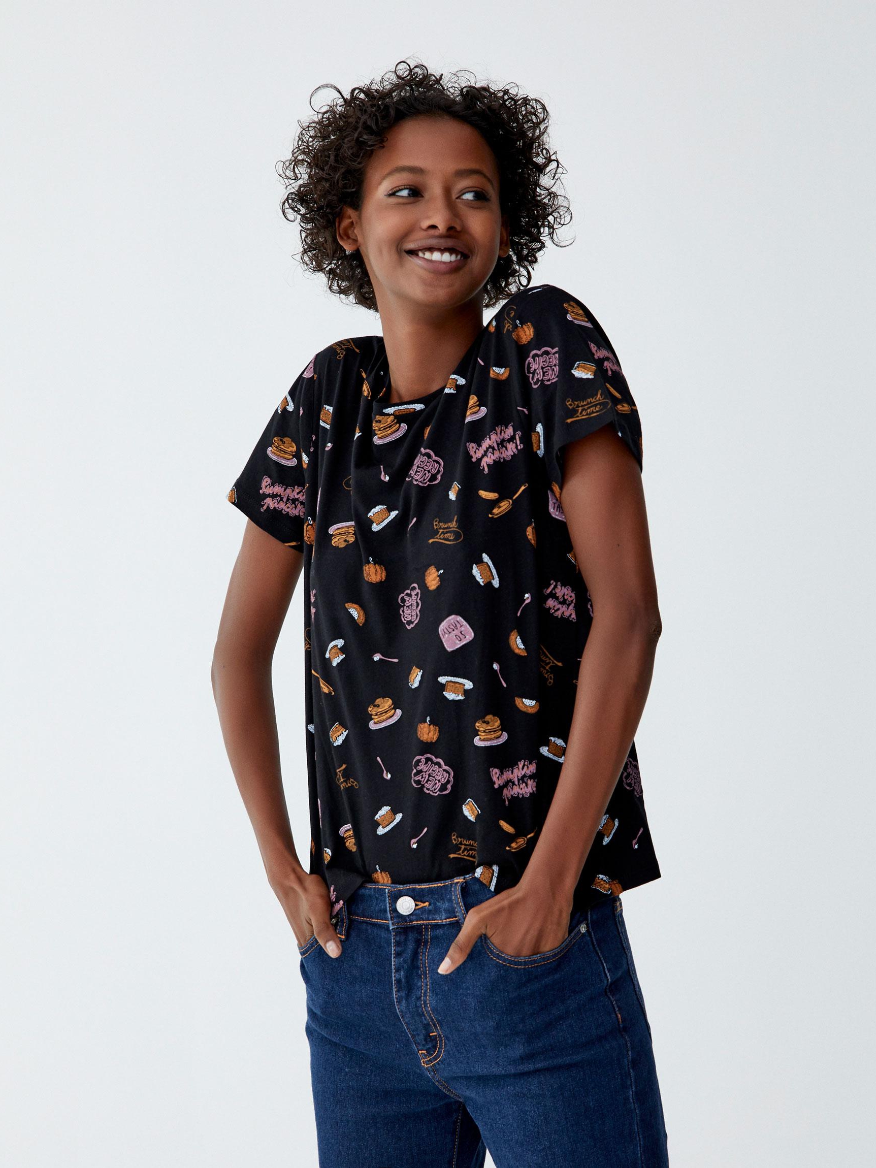 

Футболка Pull & Bear 9241316800-AAPU XS Черная