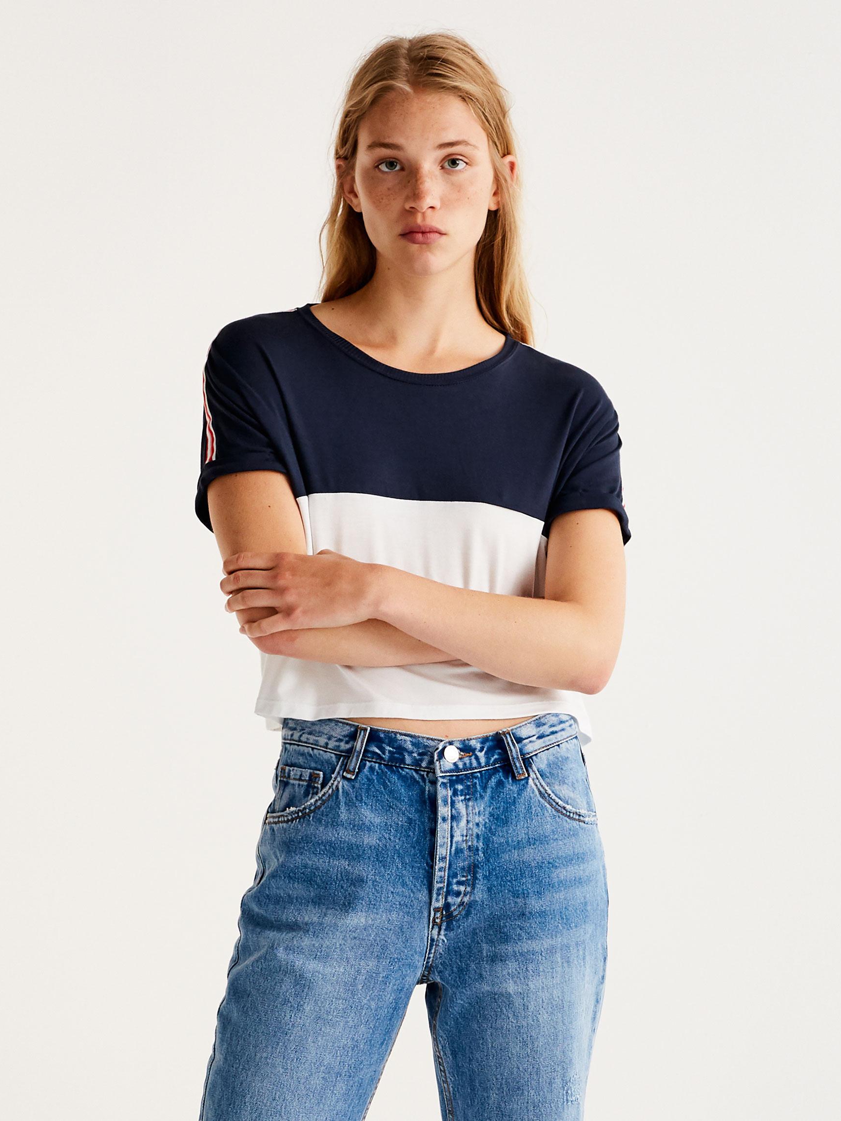 

Футболка Pull & Bear 9235306250-ABCU M Синяя с белым