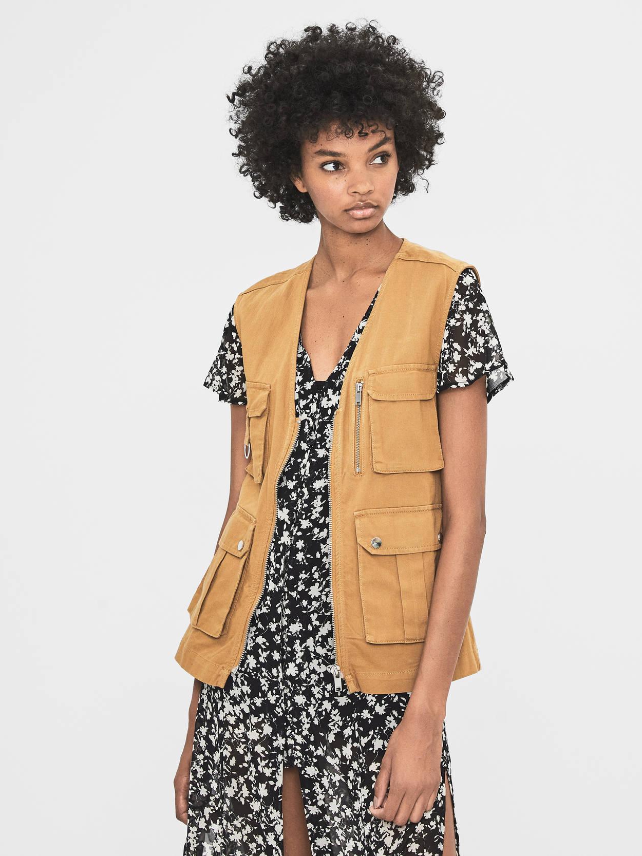 

Жилет Bershka 8396019730-ACSC XS-S Горчичный