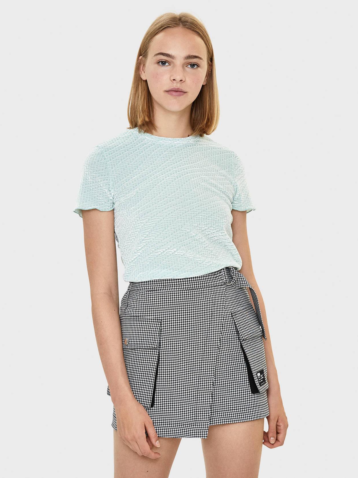 

Футболка Bershka 7555469982-ACVR L Мятная