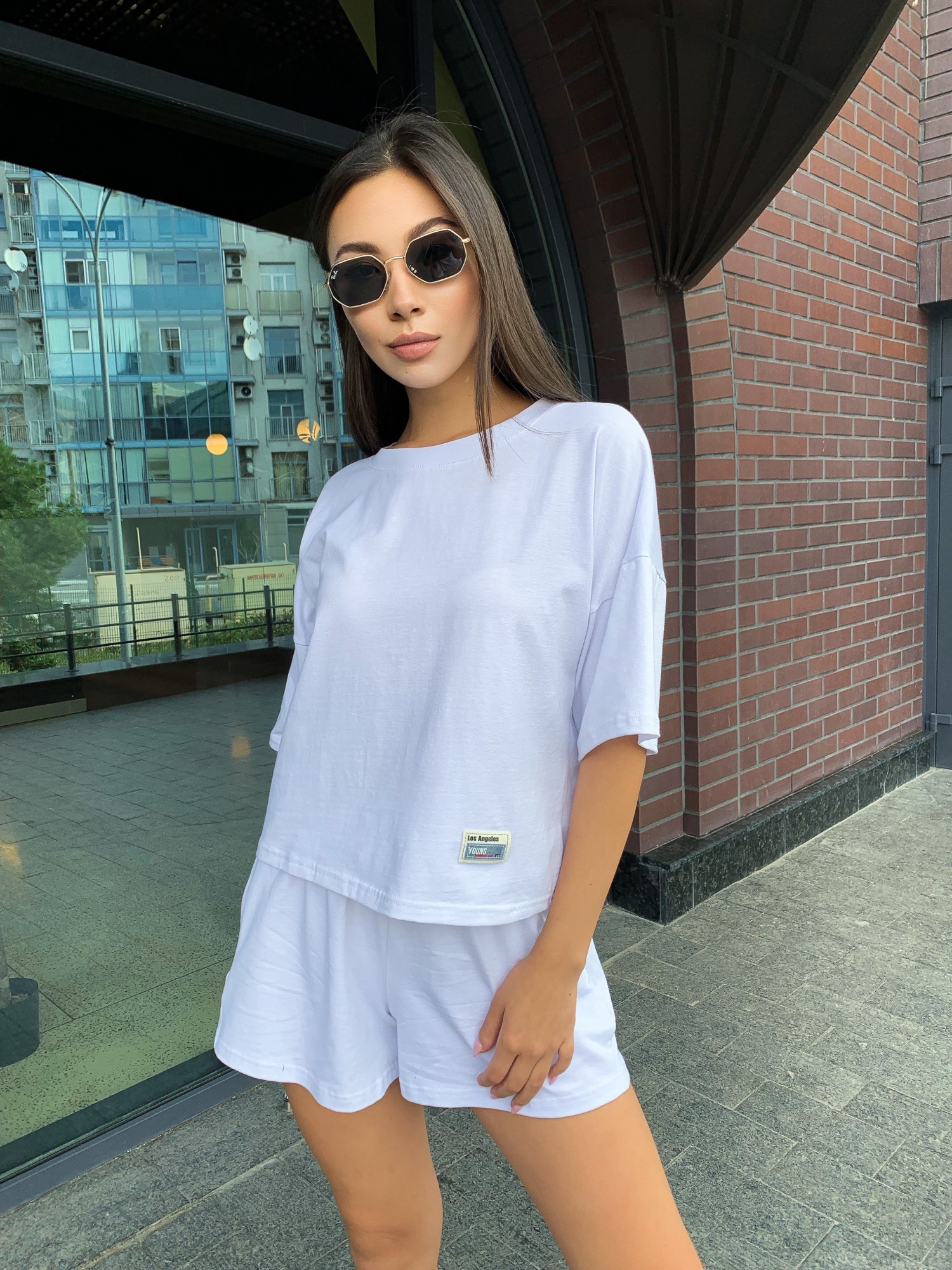 

Костюм женский футболка с шортами K&ML XS - M (42 - 46) Белый ( 562 - 04)