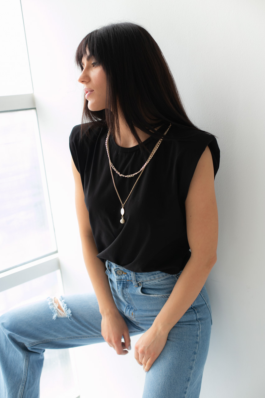 

Однотонная футболка с съемными цепочками - черный цвет, L