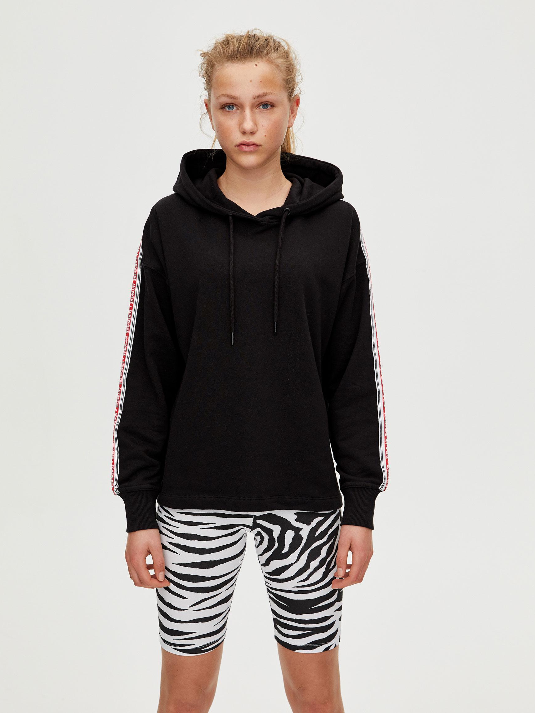 

Худи Pull & Bear 5590353800-AAPU XL Черное