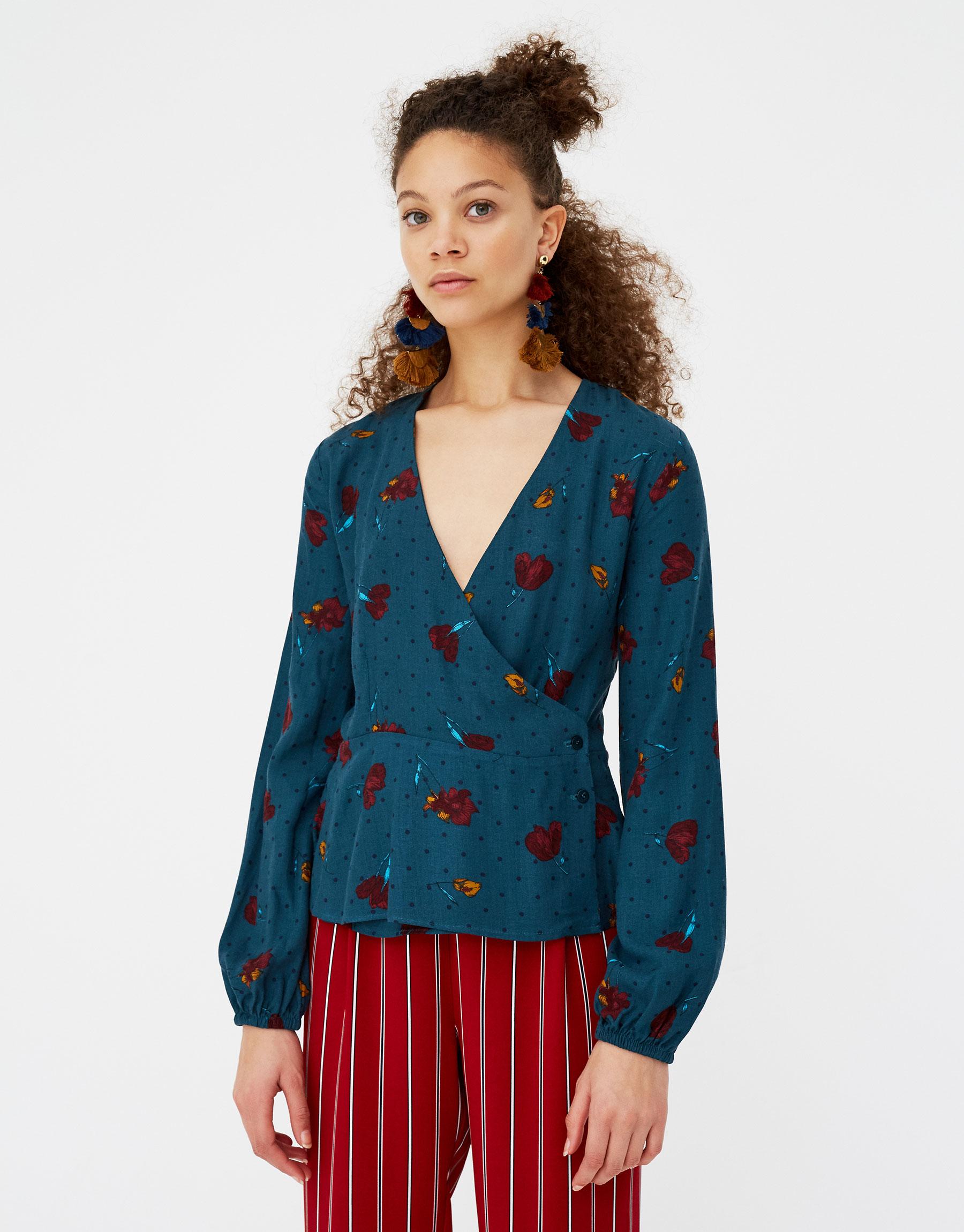 

Блузка Pull & Bear 5472330500-AANP S Зеленая