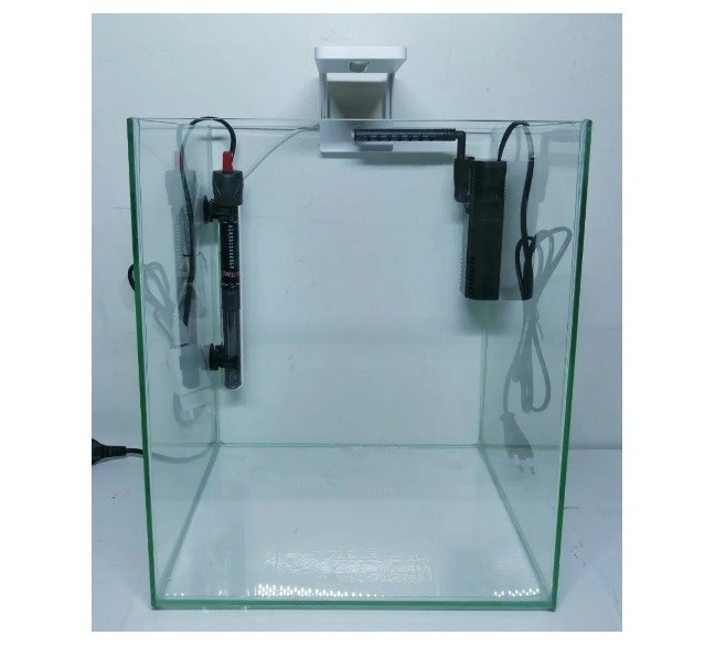 

Аквариумный набор Helmon CUBE 31,5 л 30х30х35 см 4 мм