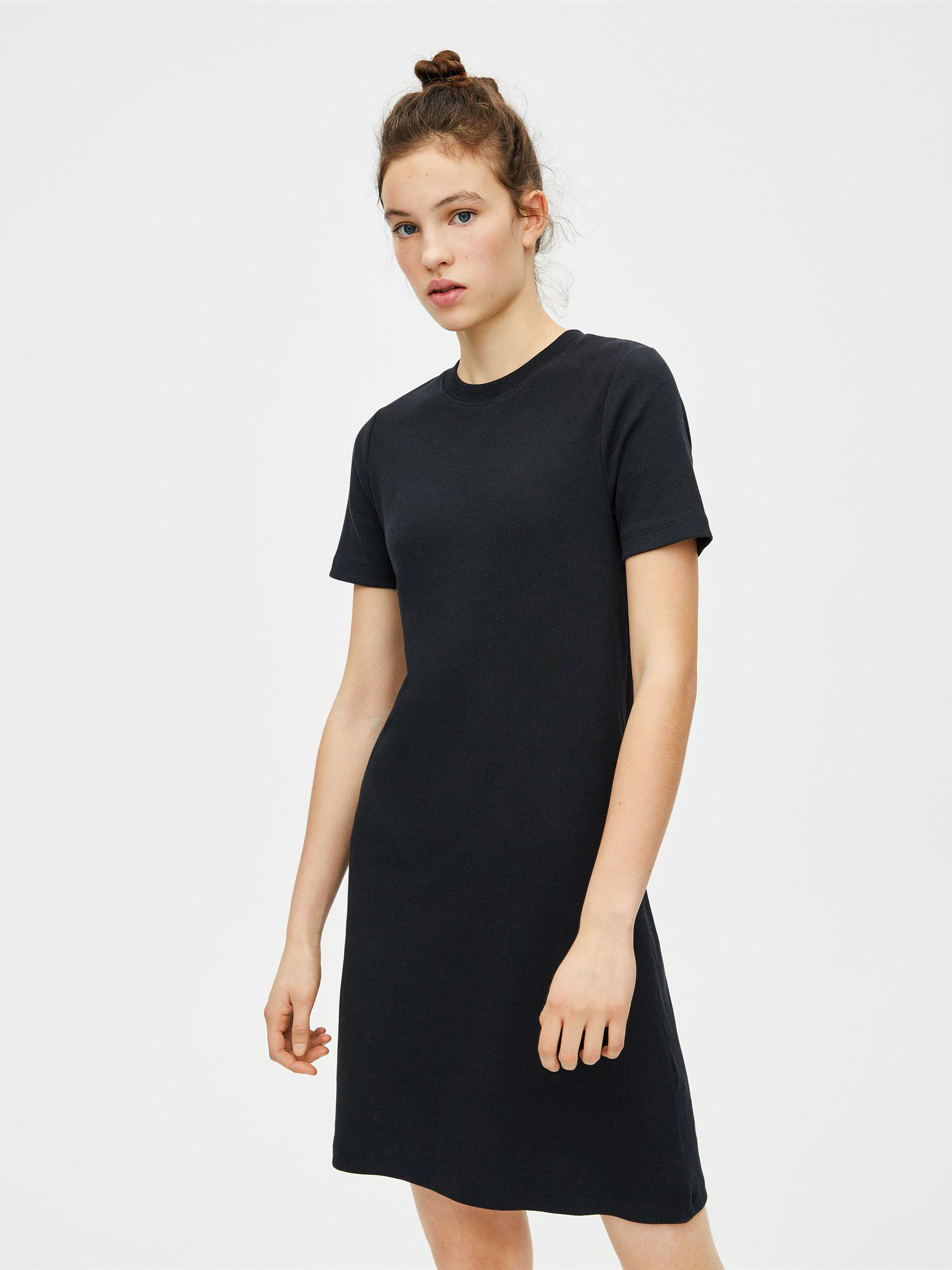 

Платье Pull & Bear 5390316800-AAAD XS Черное