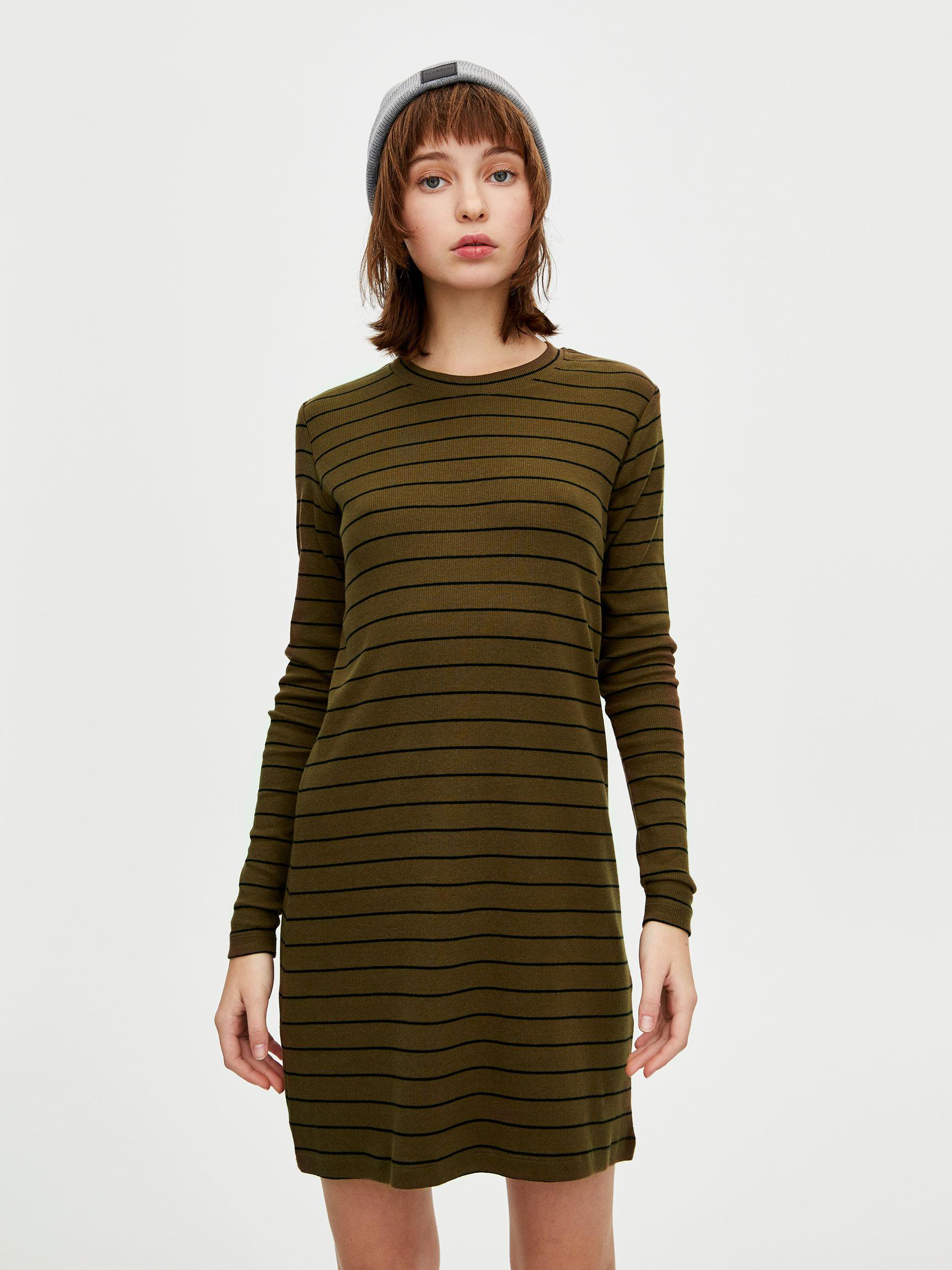 

Платье Pull & Bear 5390302505-ADKY XS Болотное с черным