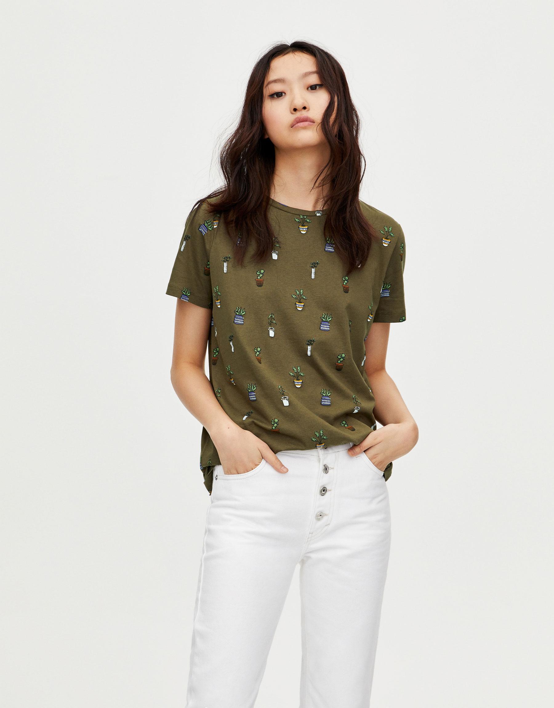 

Футболка Pull & Bear 5244322505-AAMH S Болотная