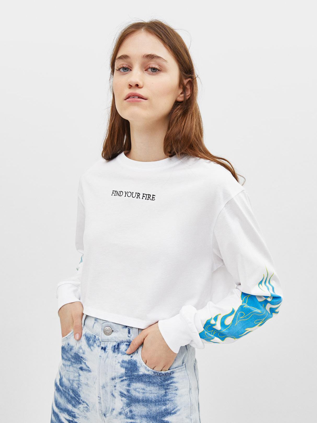 

Свитшот Bershka 2463058250-AAPT M Белый