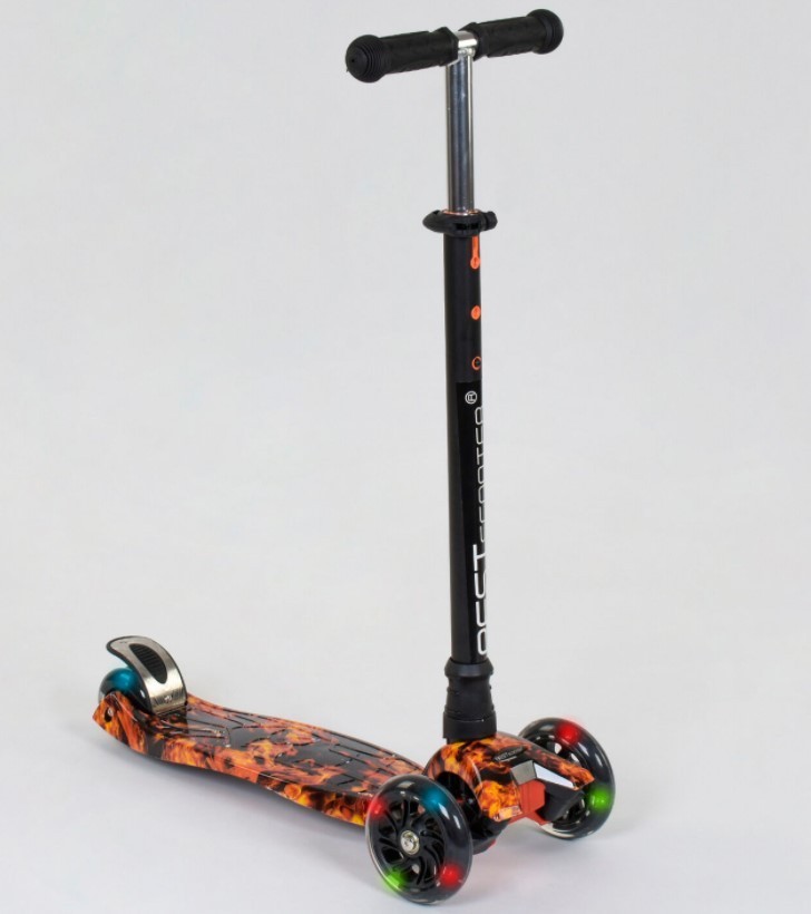 

Самокат Best Scooter Maxi светящиеся колеса для мальчиков Черный BS-211