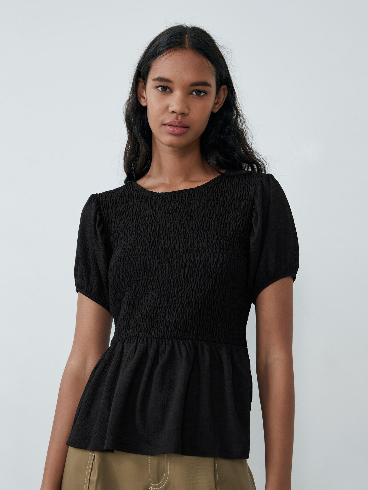 

Блузка Zara 1131922800-AAAD S Черная