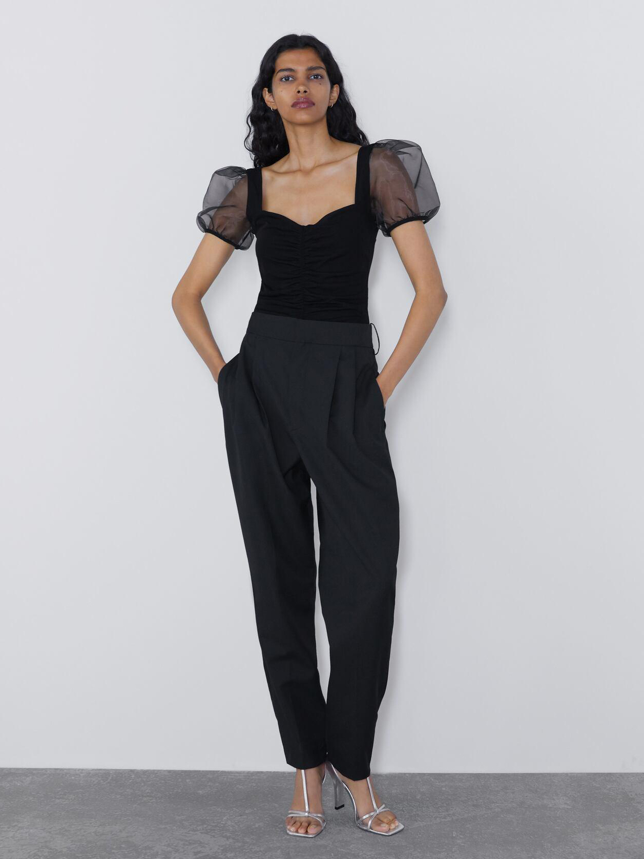 

Боди-блузка Zara 0264640800-AAAD S Черная