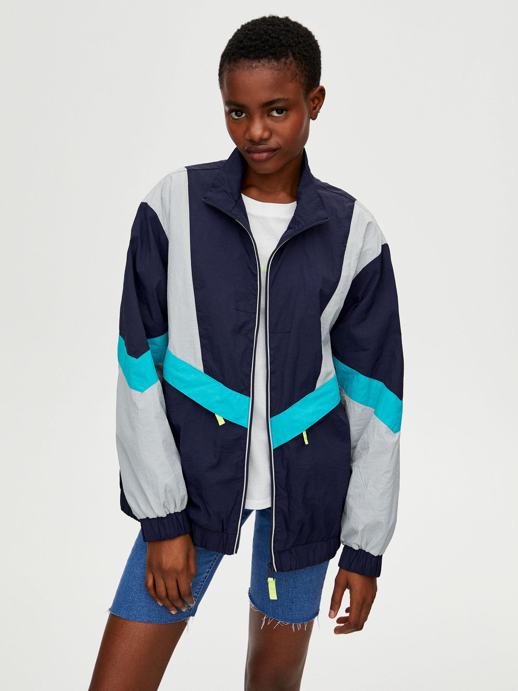 

Ветровка Pull & Bear 5710316401-AFIN S Синяя с серым и голубым