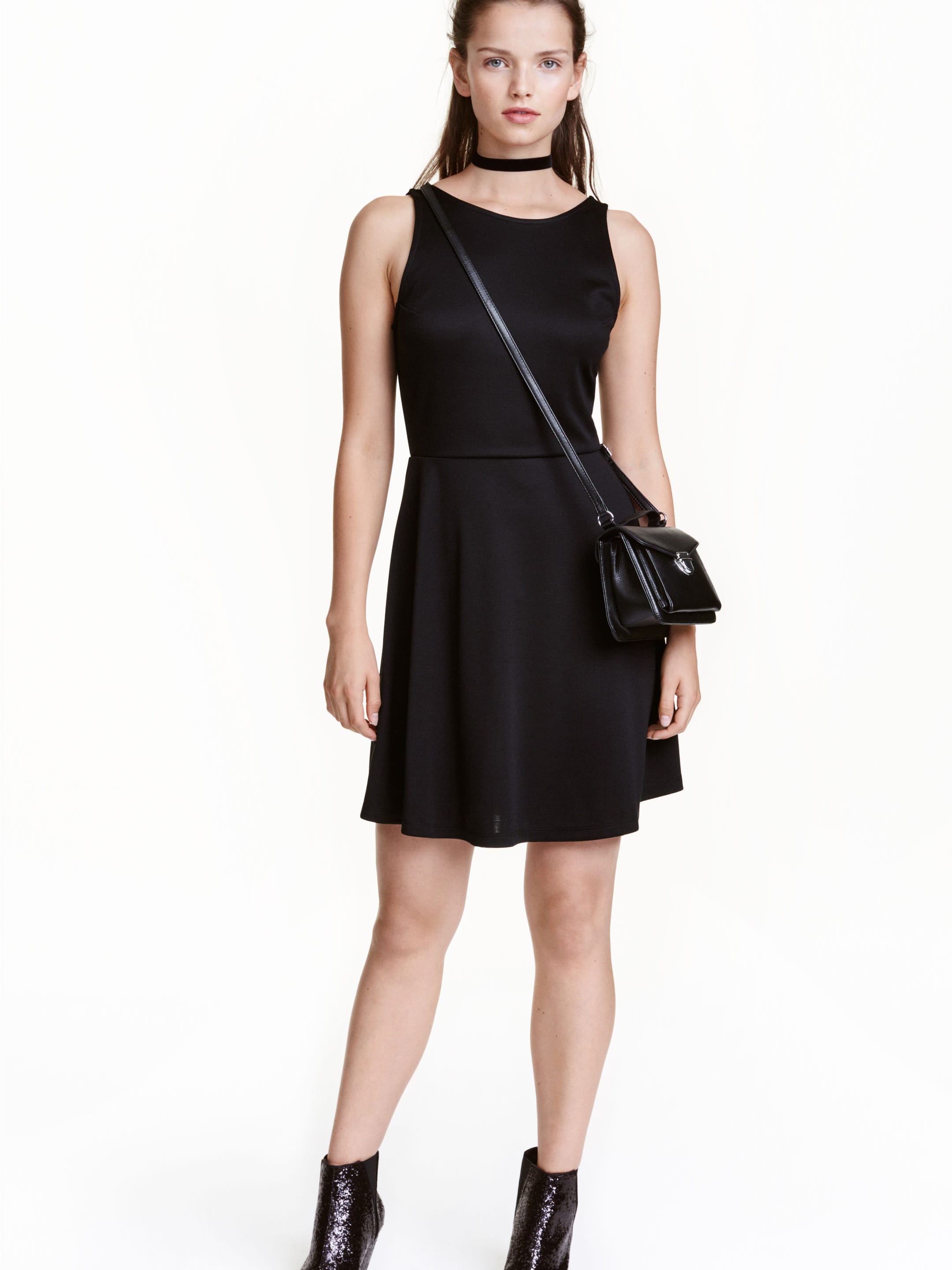 

Платье H&M 4292694z-AAAD 38 Черное
