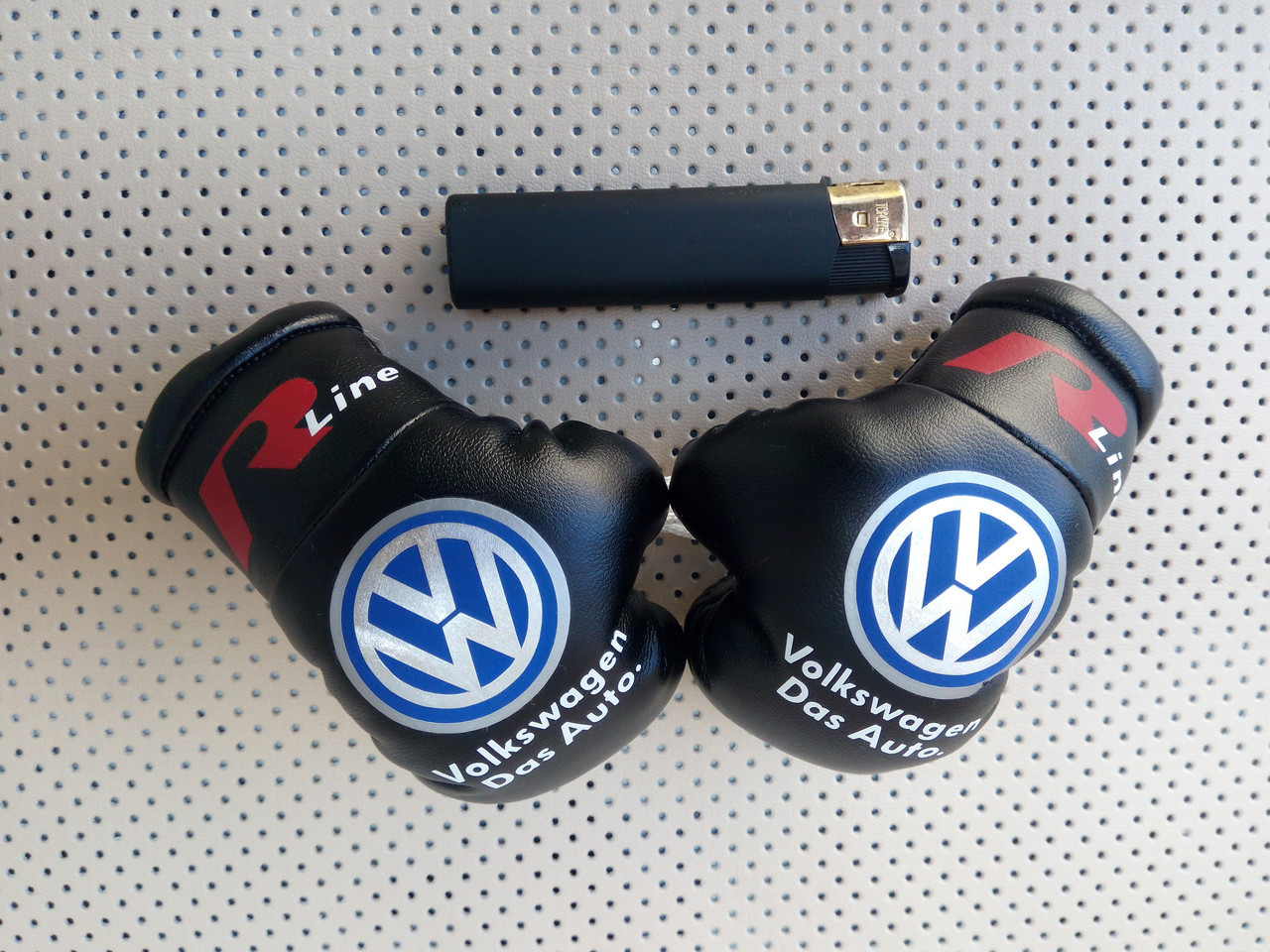 

Подвеска (боксерские перчатки) VOLKSWAGEN R-LINE BLACK