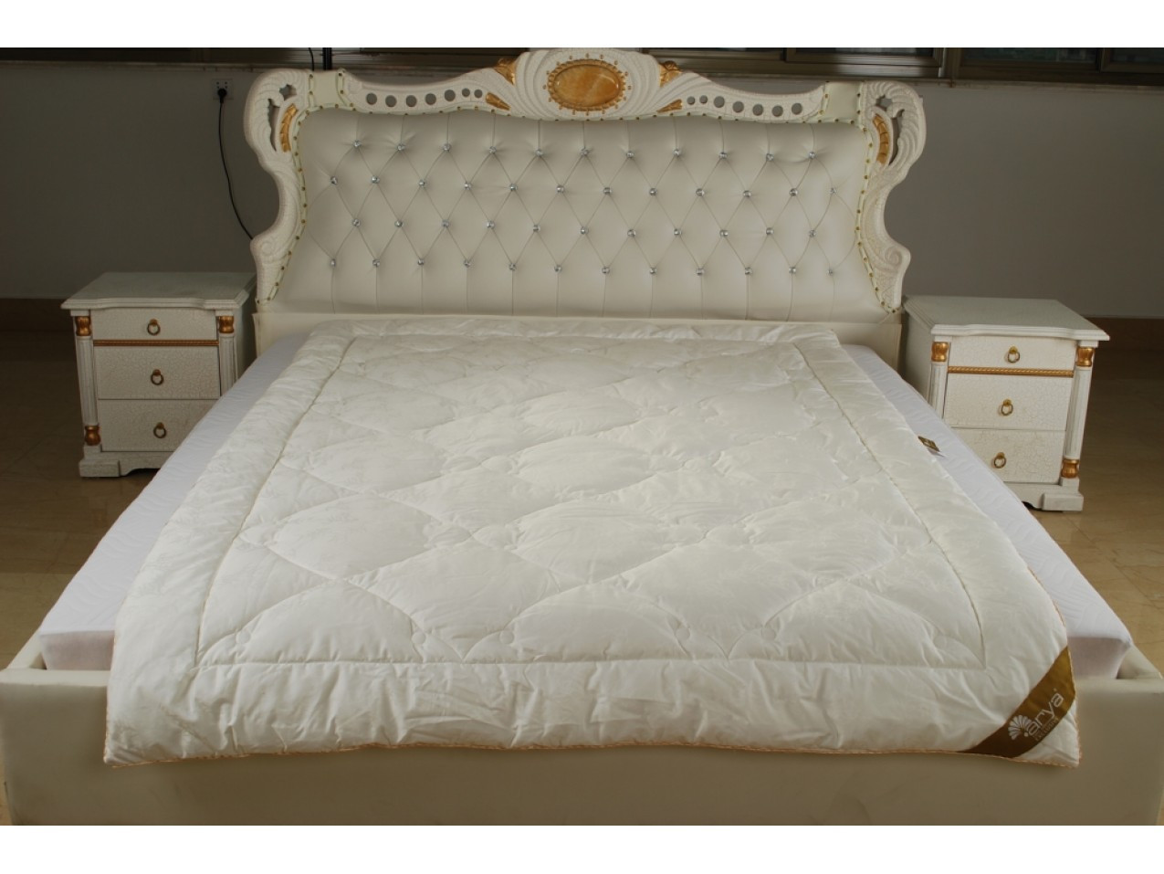 

Одеяло Arya Exclusive Line Bamboo-Kun Евро 195*215см бамбук/микрофибра теплое арт.TR1001148