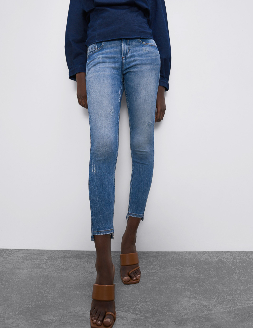 

Джинсы Zara Ж1064218 (8228/021/427) цвет синий XS