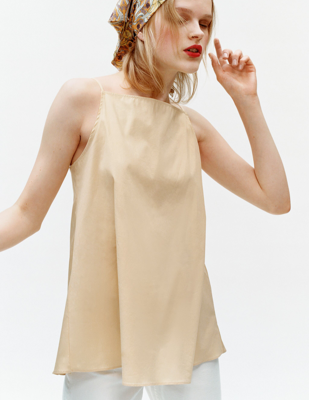 

Майка Zara Ж1060209 (4043/250/731) цвет бежевый, Майка Zara Ж1060209 (4043/250/731) цвет бежевый L