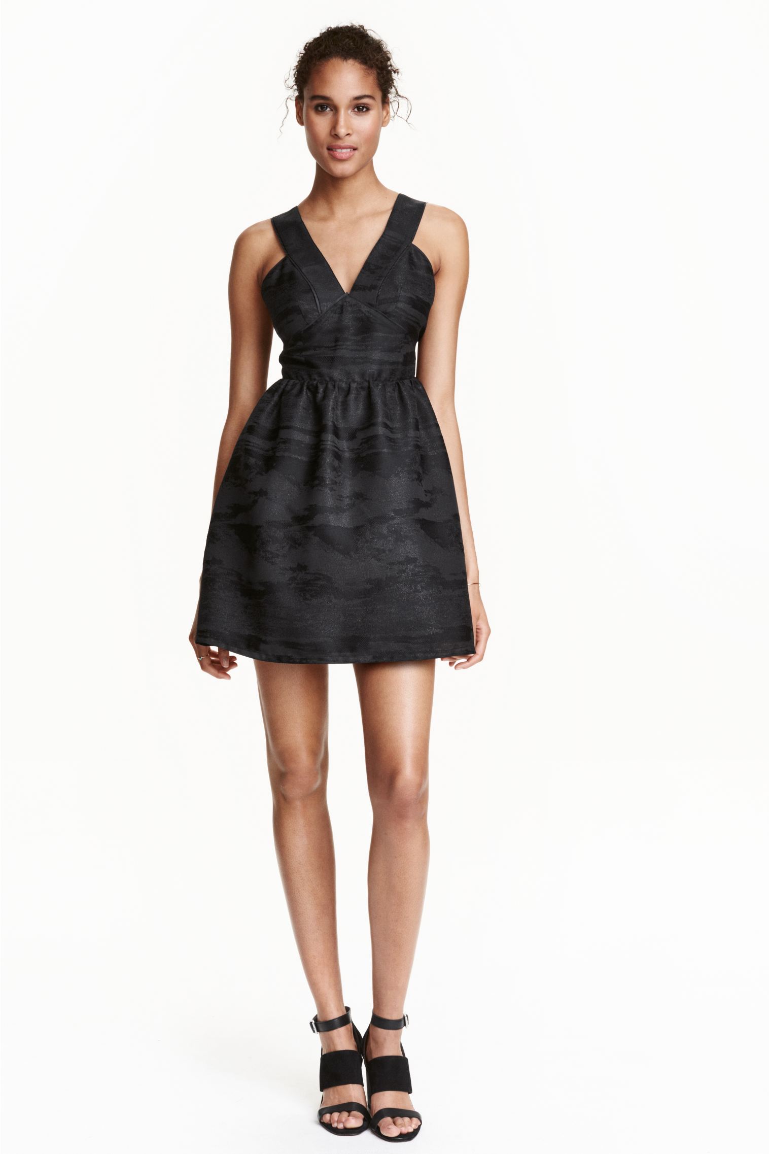 

Платье H&M Ж1062888 цвет черный L