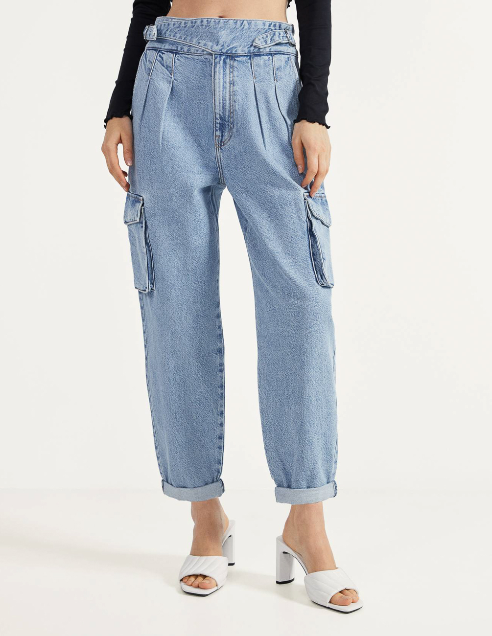 

Джинсы Bershka Ж1064521 (0030/388/428) цвет голубой S