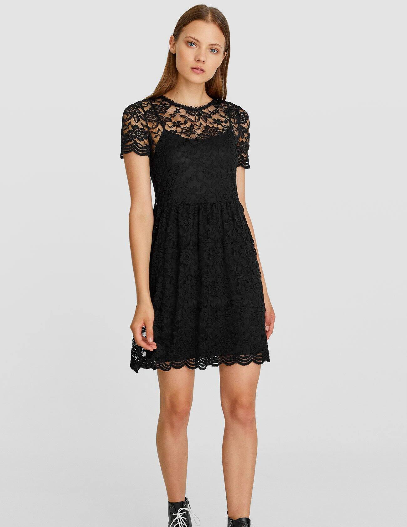 

Платье Stradivarius Ж1063734 (6380/420/001) цвет черный L