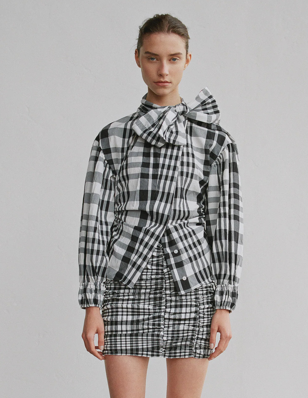

Блуза Zara Ж1060019 (2547/334/064) цвет черный-белый S