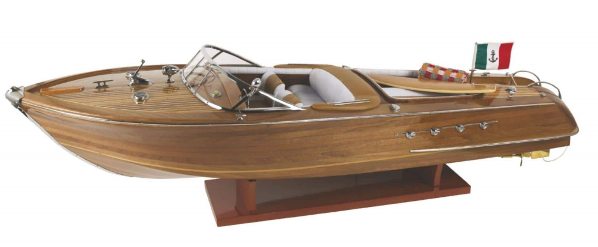 

Декоративная модель яхты Batela Riva Aquarama brown 67 см. деревянная
