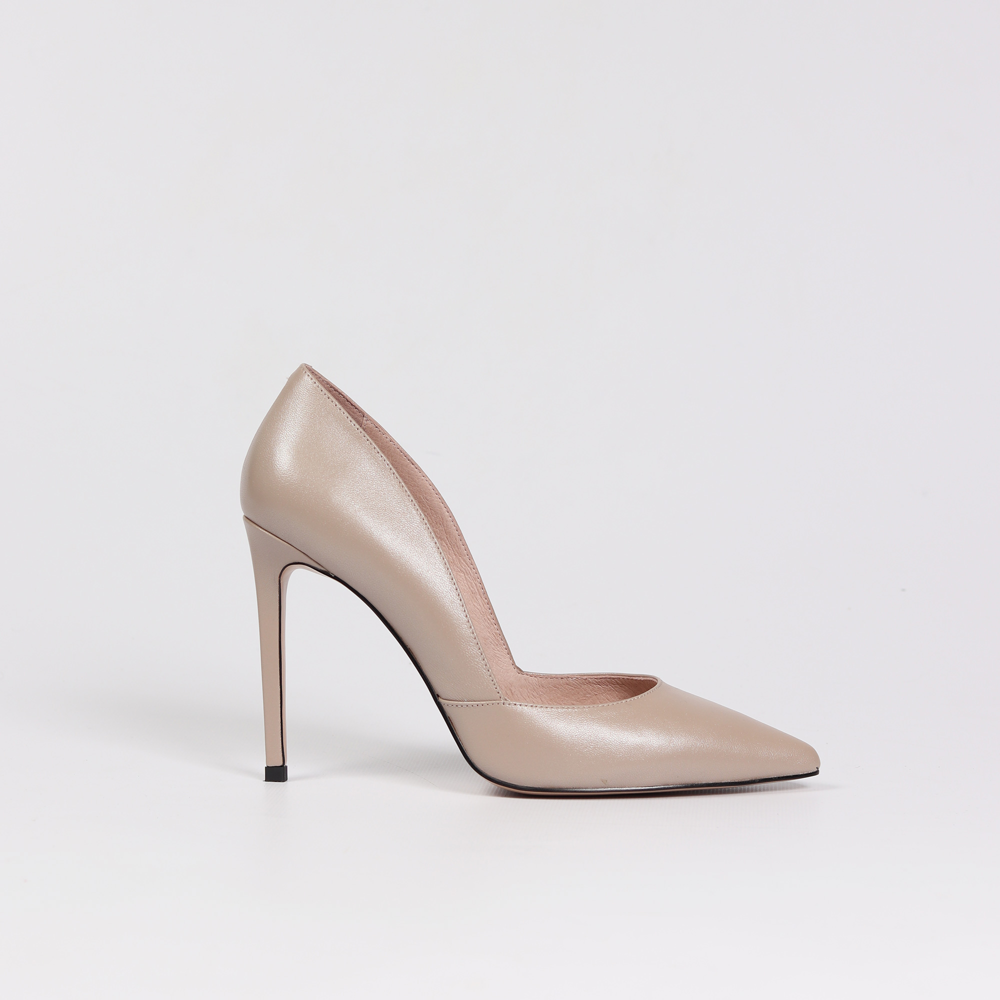 

Туфлі-човники Corso Como 38 Бежевий CC5351-WL