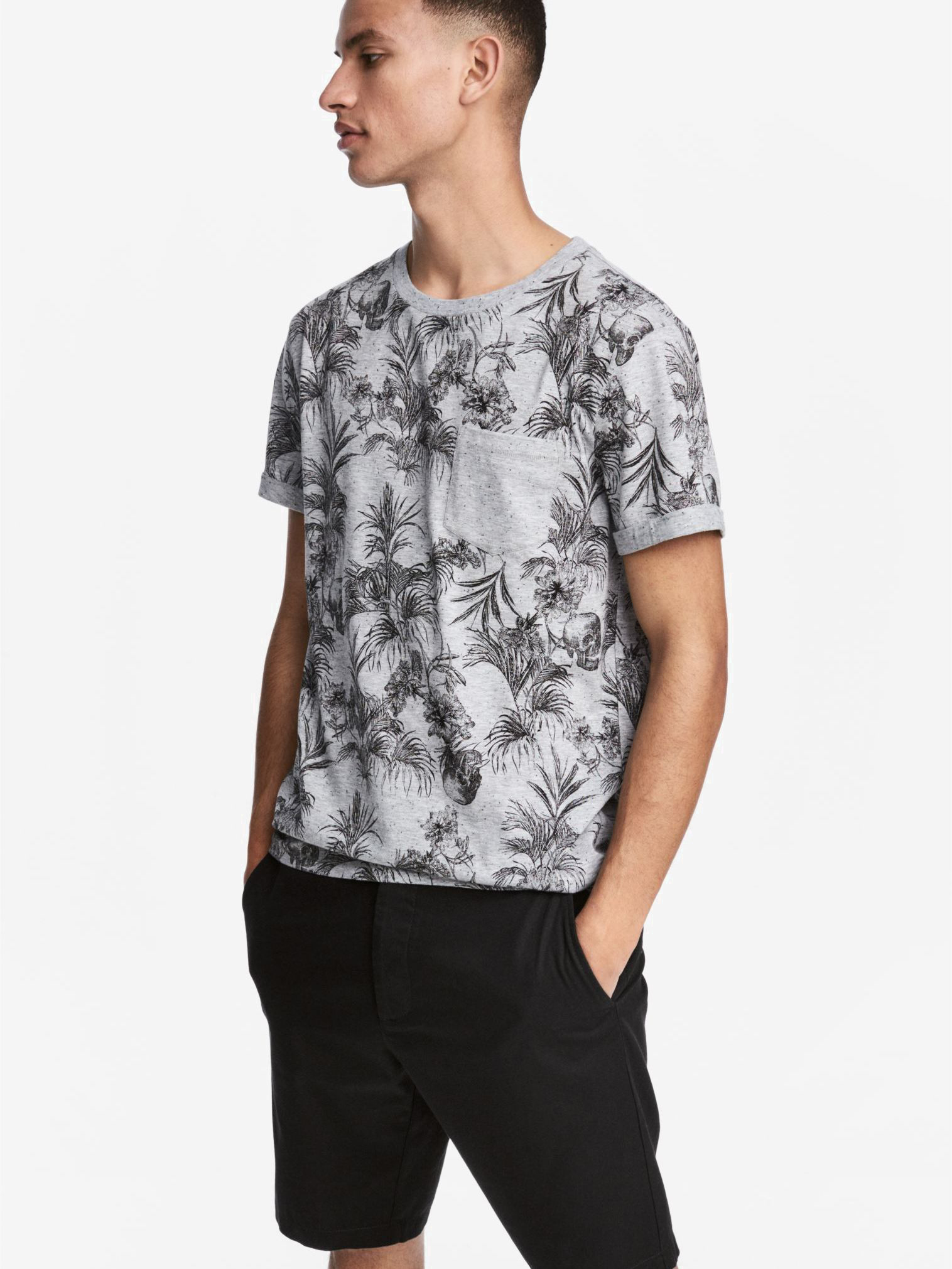 

Футболка H&M Divided 03-0448262-6 XS Серая меланж (СА2000001447864)
