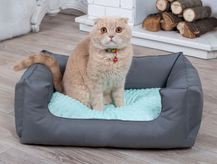 

Лежанка для котов и собак спальное место Комфорт серая 60х45 см (2123214-De)