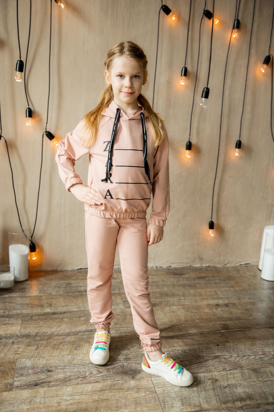 

Трикотажный костюм-двойка Zara для девочек, Артикул: SG4759-пудра (152 СМ)