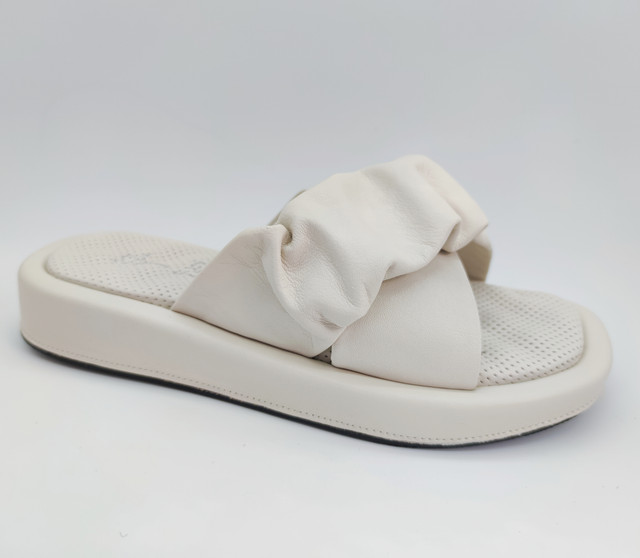 

Шлепанцы Anna Lucci 16123-44 beige 211008 41