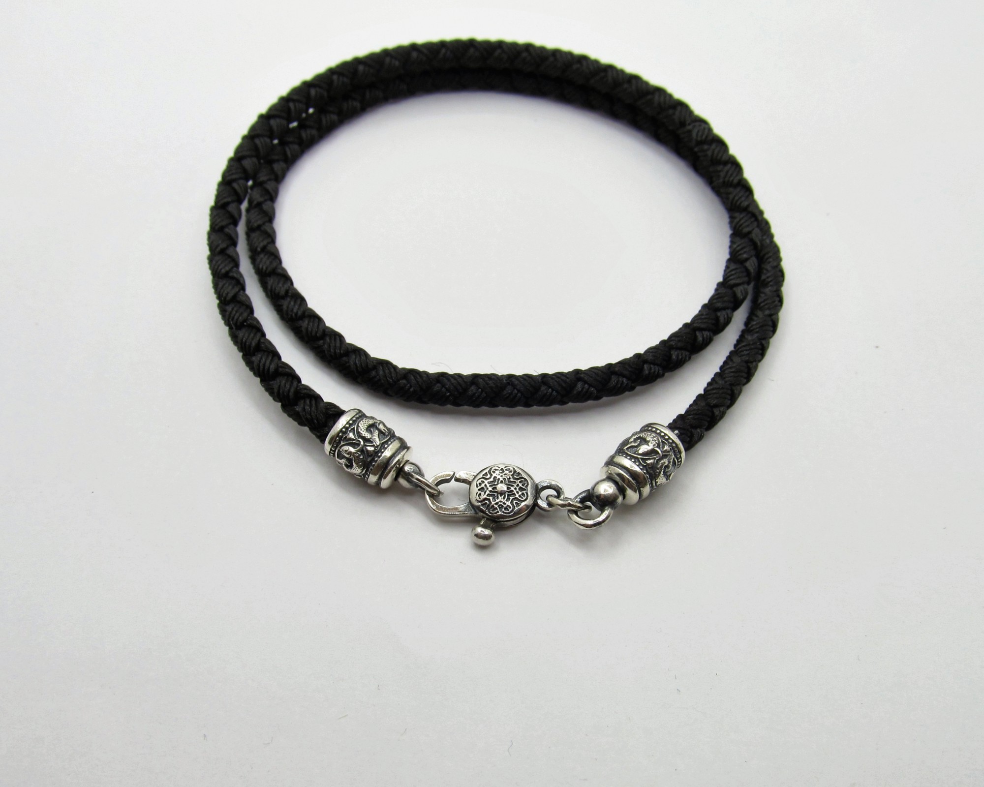 

Шнур шелковый с серебряным замком SilverArtisan 1.71388 65 размер