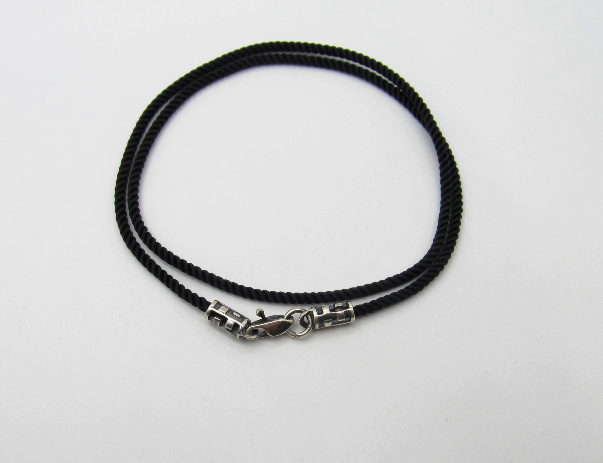 

Шнур шелковый с серебряным замком SilverArtisan 1.71425 55 размер