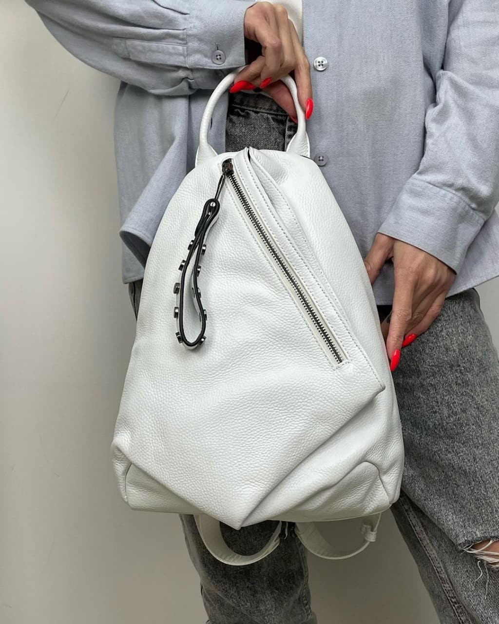 

Женский кожаный рюкзак 28 25 10 см Magicbag Белый
