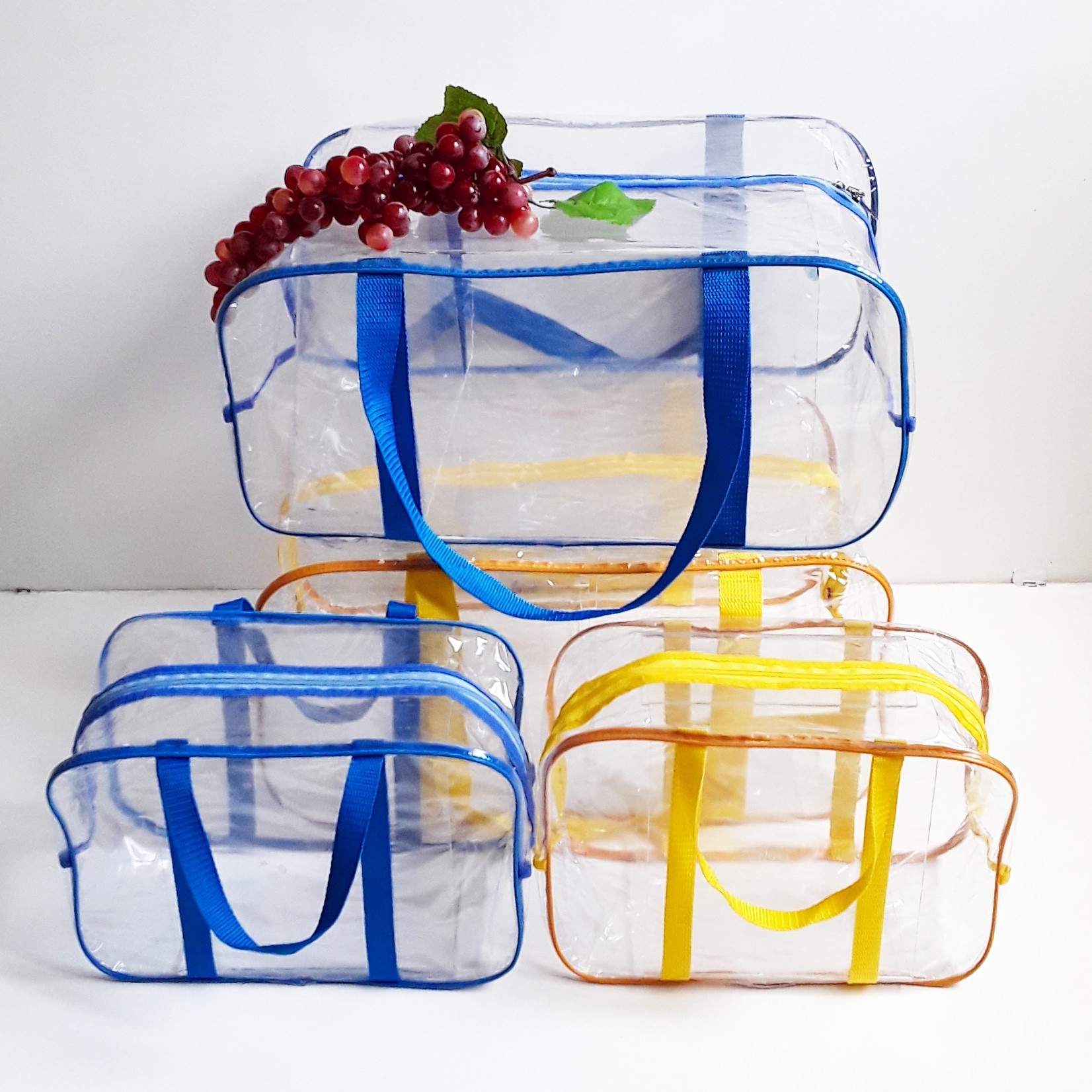 

Набор сумок в роддом 4 шт голубой/ желтый Akmus Standart