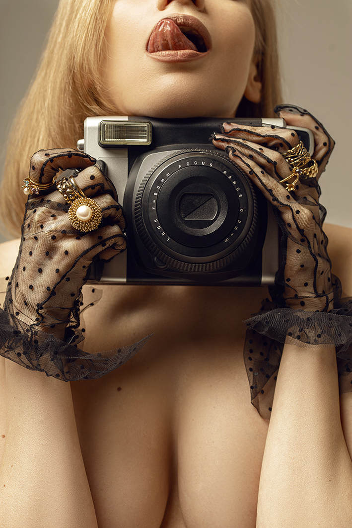 

Картина KAPLUN Lace gloves 50 х 75 см