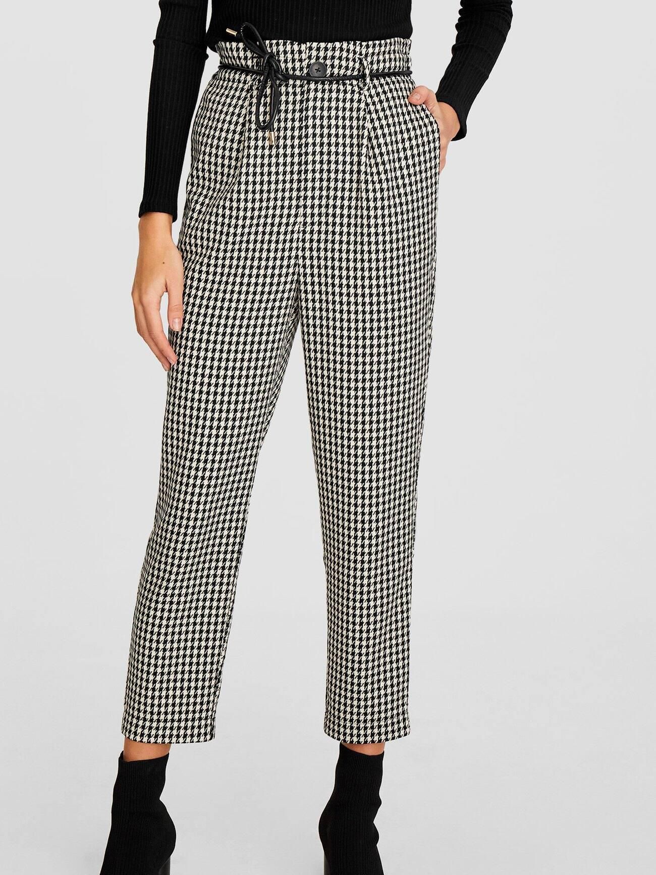 

Брюки Stradivarius 4568/580/004-ABBE L Белые с черным